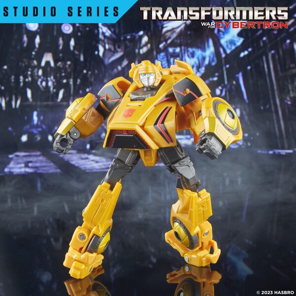 Image Of Studio Series WFC Gamer Edition Bumblebee  (24 of 38)